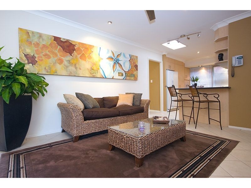 149 Barrier Reef Drive, Mermaid Waters QLD 4218