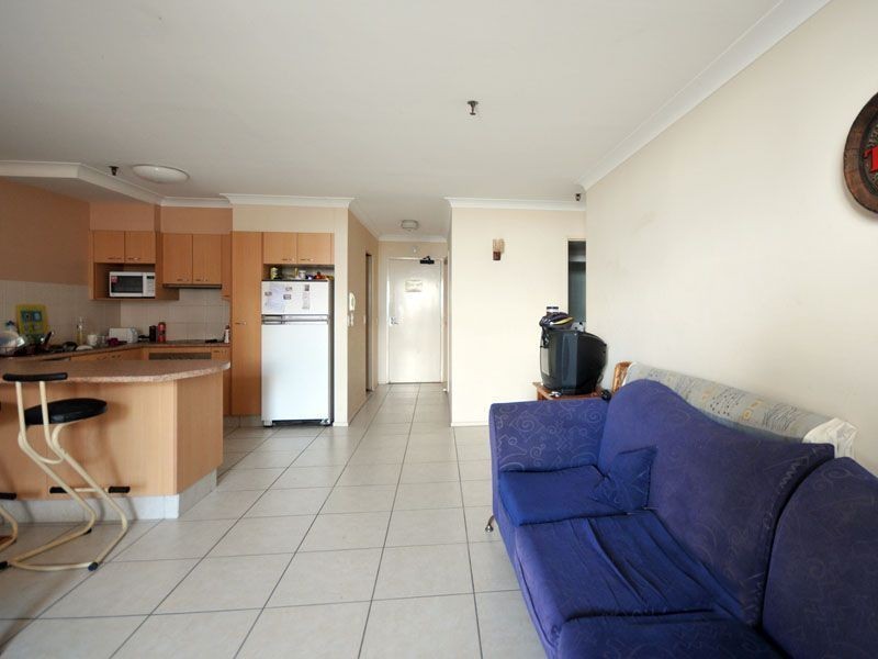 16/114 Esplanade, Surfers Paradise QLD 4217