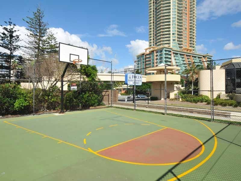 16/114 Esplanade, Surfers Paradise QLD 4217
