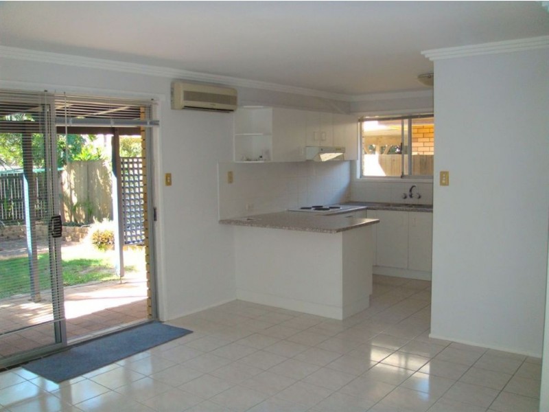 2/87 Sunshine Parade, Miami QLD 4220
