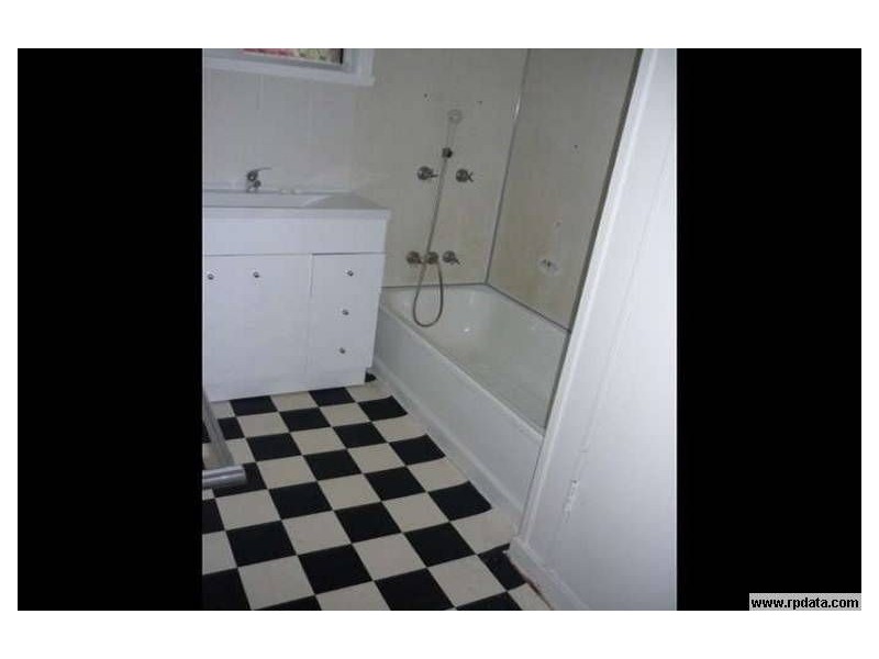 11 Myall Street, Southport QLD 4215