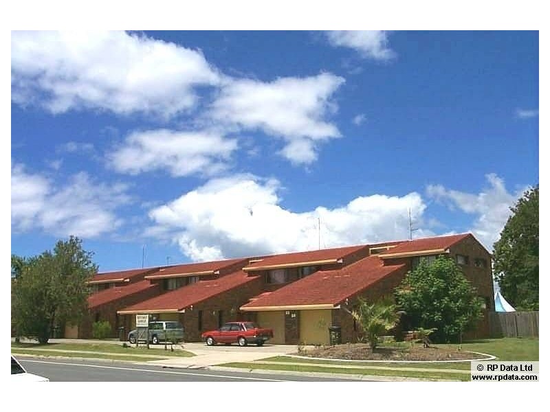 34/2 Karbunya Street, Mermaid Waters QLD 4218