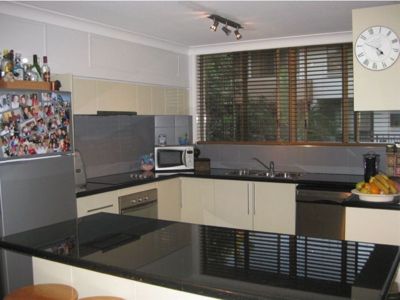 26/7 Campbell Street, Bundall QLD 4217
