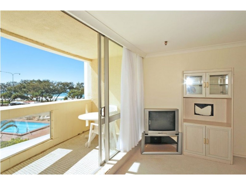 4/114 Esplanade, Surfers Paradise QLD 4217