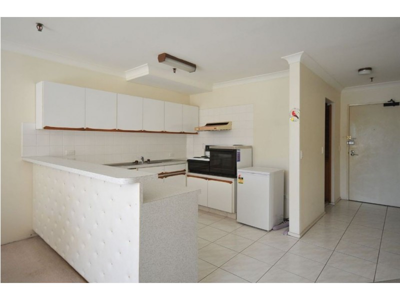 4/114 Esplanade, Surfers Paradise QLD 4217