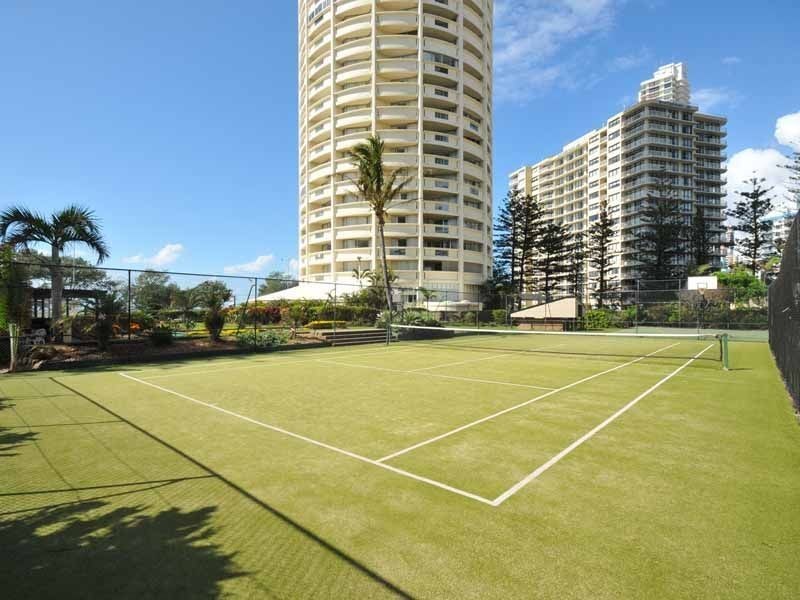4/114 Esplanade, Surfers Paradise QLD 4217
