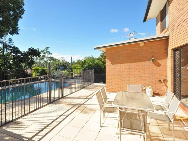 9 Bathurst Court, Helensvale QLD 4212