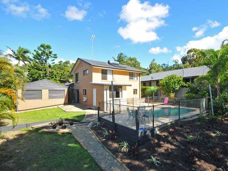 9 Bathurst Court, Helensvale QLD 4212