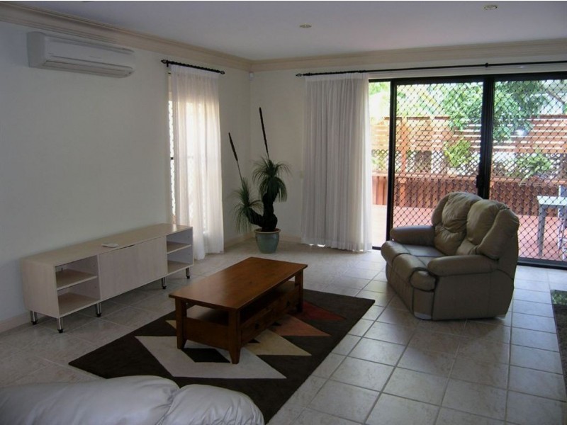 1/51 Sunset Boulevard, Surfers Paradise QLD 4217