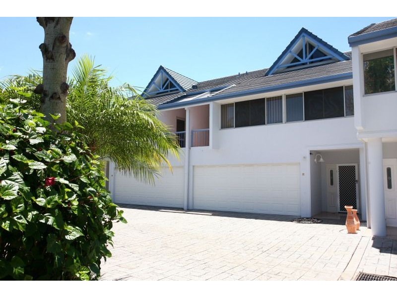 7/125 Santa Cruz Boulevard, Clear Island Waters QLD 4226