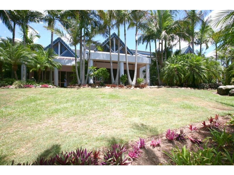 7/125 Santa Cruz Boulevard, Clear Island Waters QLD 4226