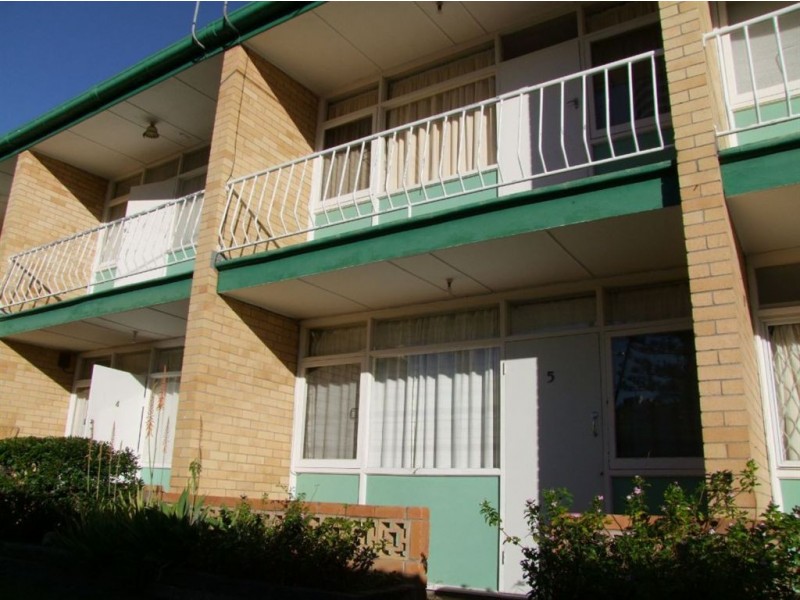 5/22 Philip Avenue, Broadbeach QLD 4218