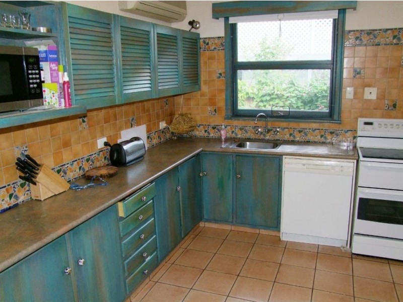 65 Dolphin Avenue, Mermaid Beach QLD 4218