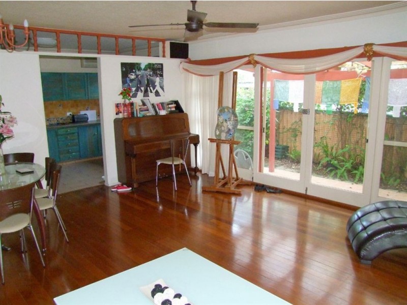 65 Dolphin Avenue, Mermaid Beach QLD 4218