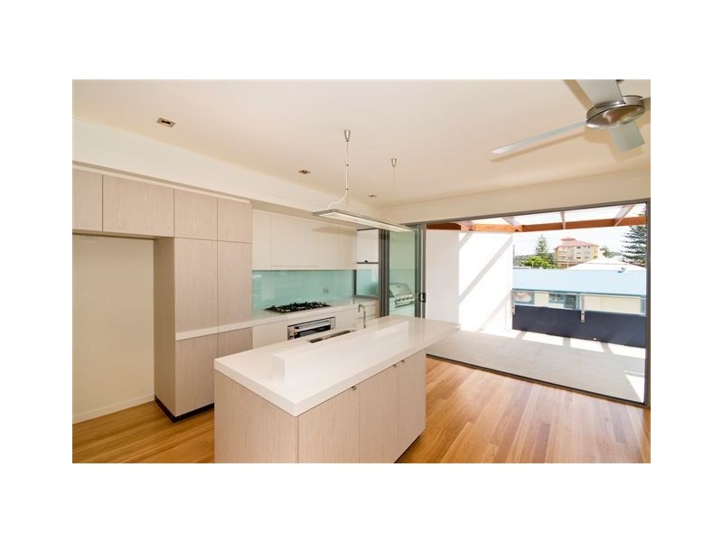 2/1381 Gold Coast Hwy, Palm Beach QLD 4221