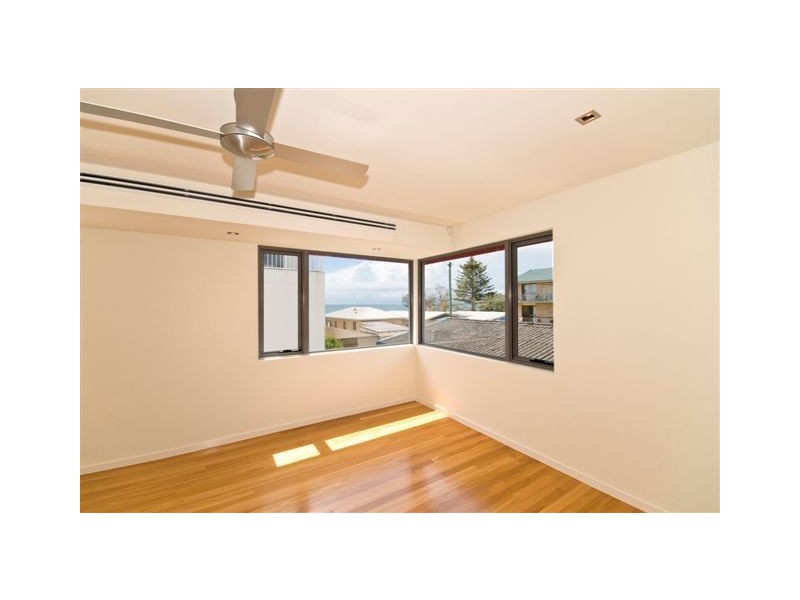 2/1381 Gold Coast Hwy, Palm Beach QLD 4221