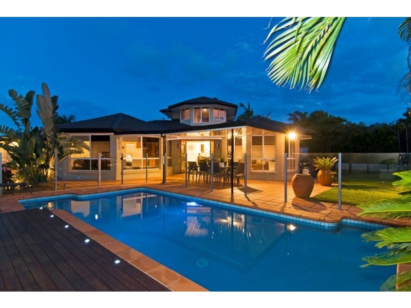 35 Portobello Drive, Mermaid Waters QLD 4218
