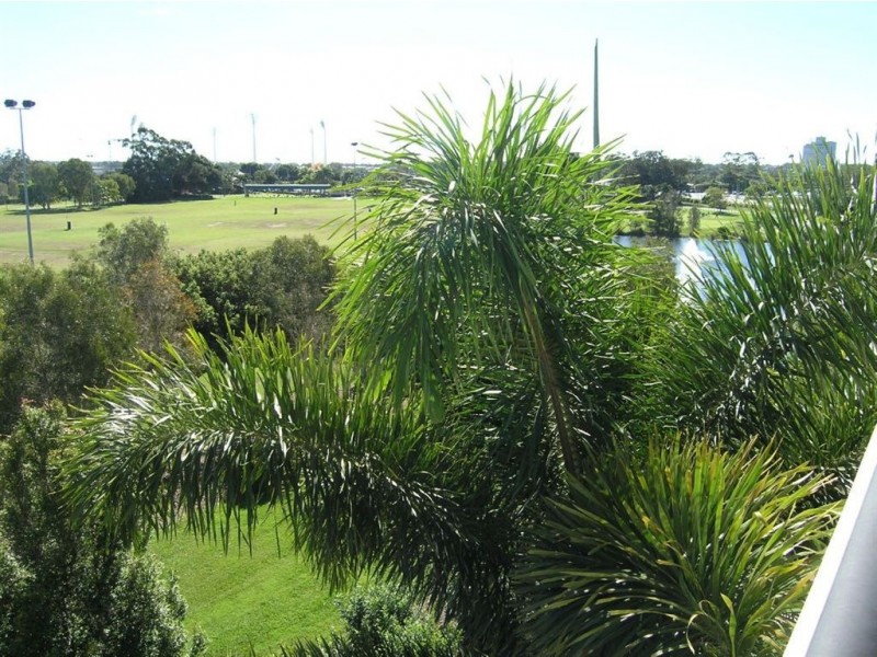 2137/1 The Vistas Drive, Carrara QLD 4211