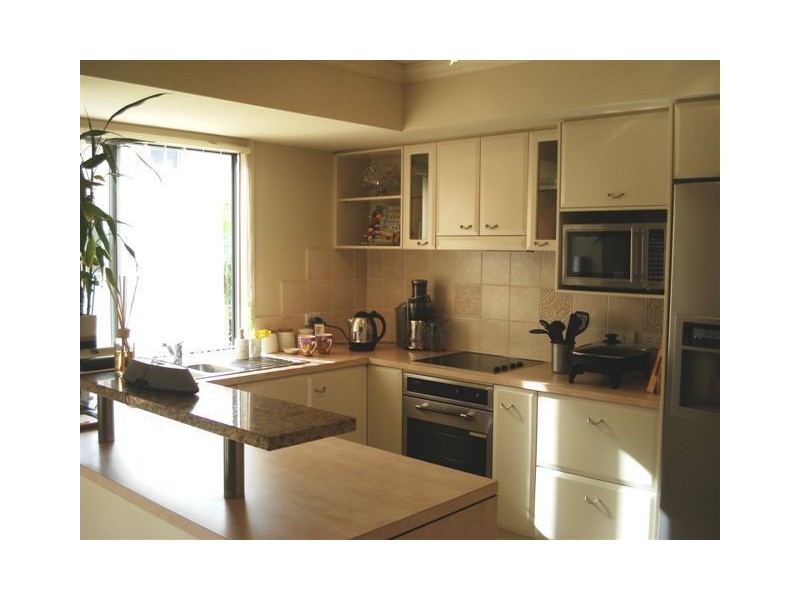 119/20 Fairway Drive, Clear Island Waters QLD 4226