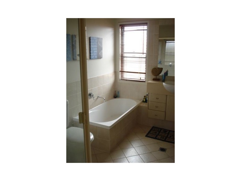 119/20 Fairway Drive, Clear Island Waters QLD 4226