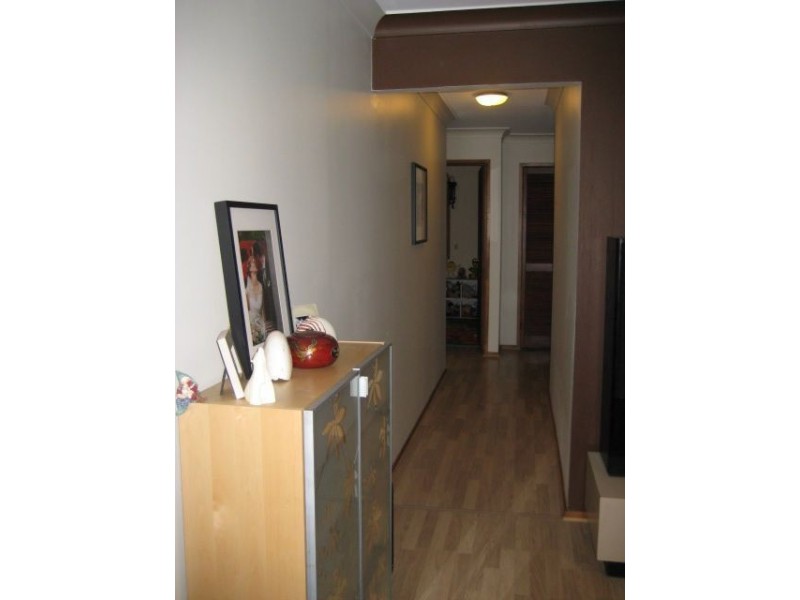 2/23 Tekapo Street, Broadbeach Waters QLD 4218