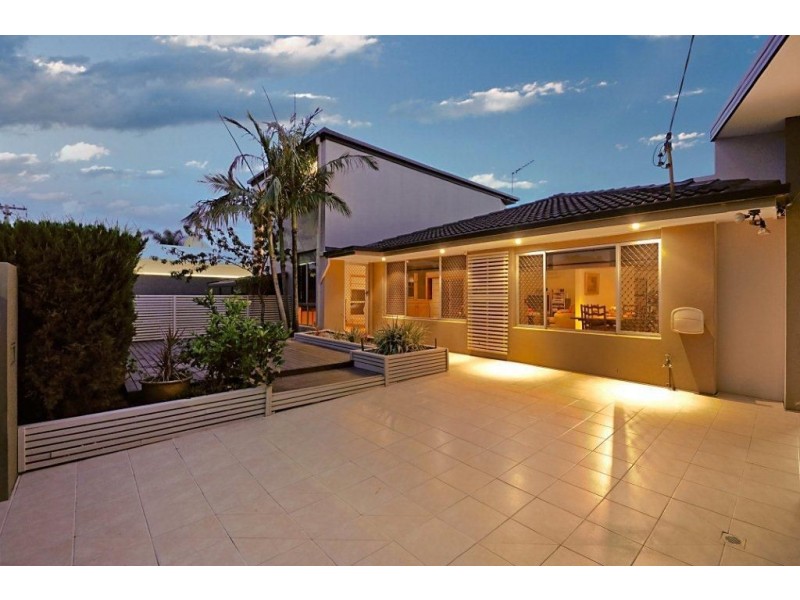 14 Toorak Park Avenue, Mermaid Waters QLD 4218