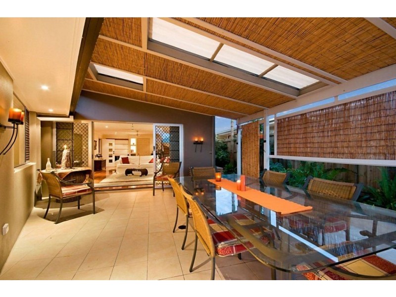 14 Toorak Park Avenue, Mermaid Waters QLD 4218