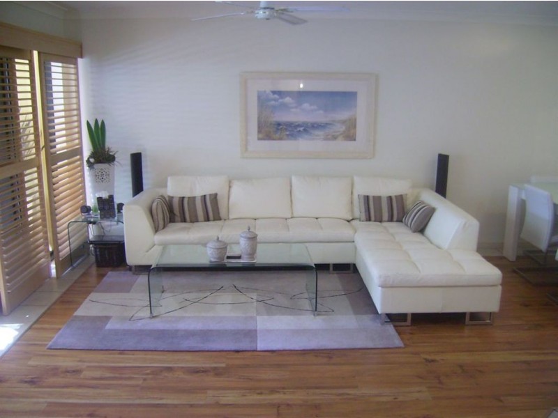 B12/1 Great Hall Drive, Miami QLD 4220