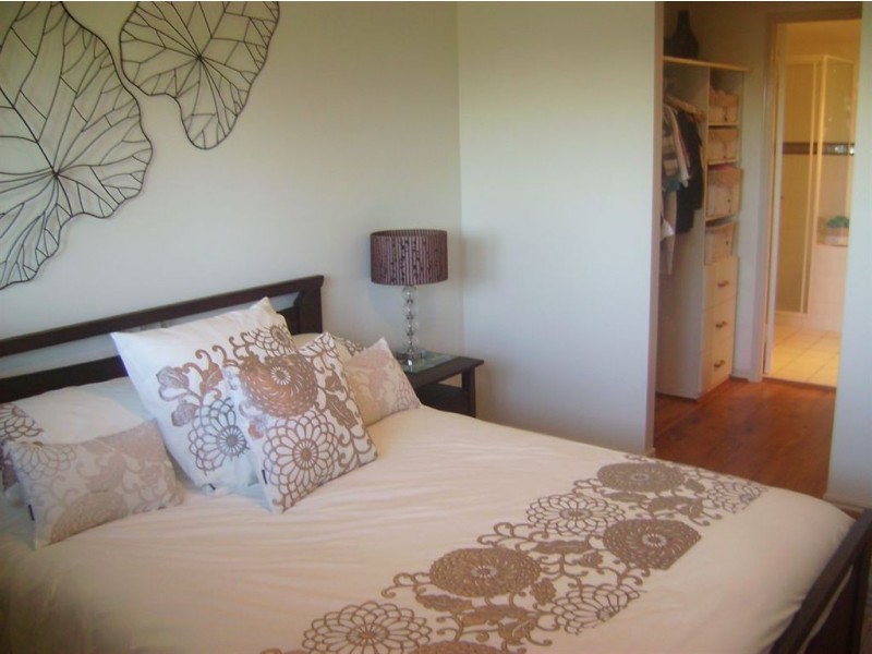 B12/1 Great Hall Drive, Miami QLD 4220