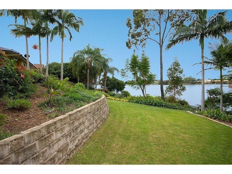 36 Pinnacle Court, Robina QLD 4226