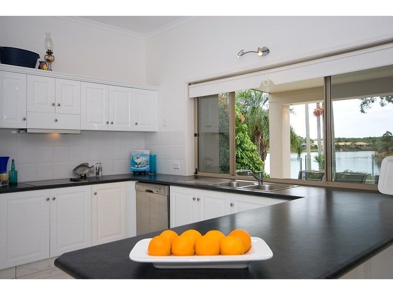 36 Pinnacle Court, Robina QLD 4226