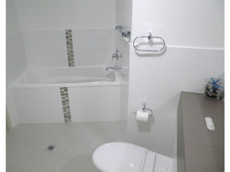 27 Margaret Street, Broadbeach QLD 4218