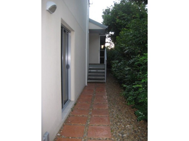 2/30 Peninsular Drive, Surfers Paradise QLD 4217