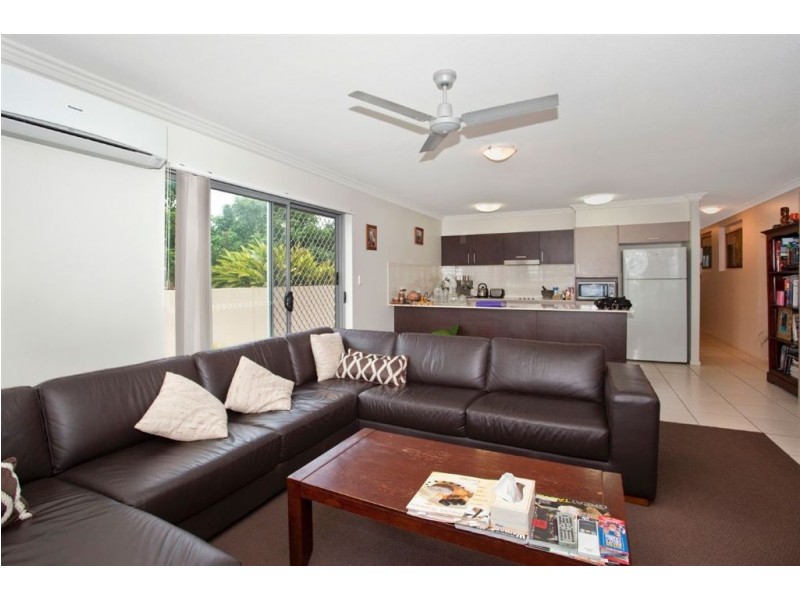 6/8 Proud Street, Labrador QLD 4215