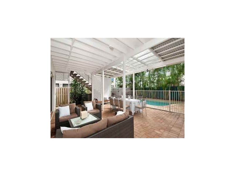 1/19 Venice Street, Mermaid Beach QLD 4218