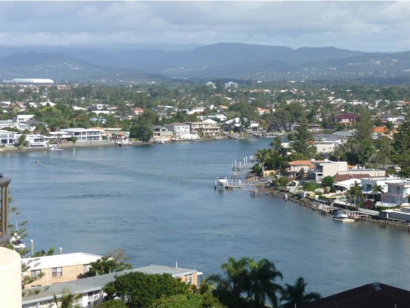 13C/18 Aubrey Street, Surfers Paradise QLD 4217