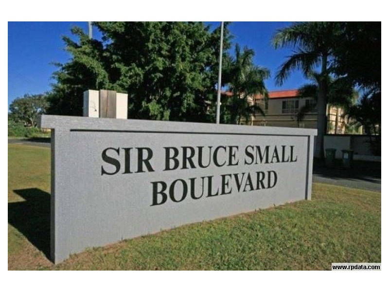 131 Sir Bruce Small Boulevard, Benowa QLD 4217
