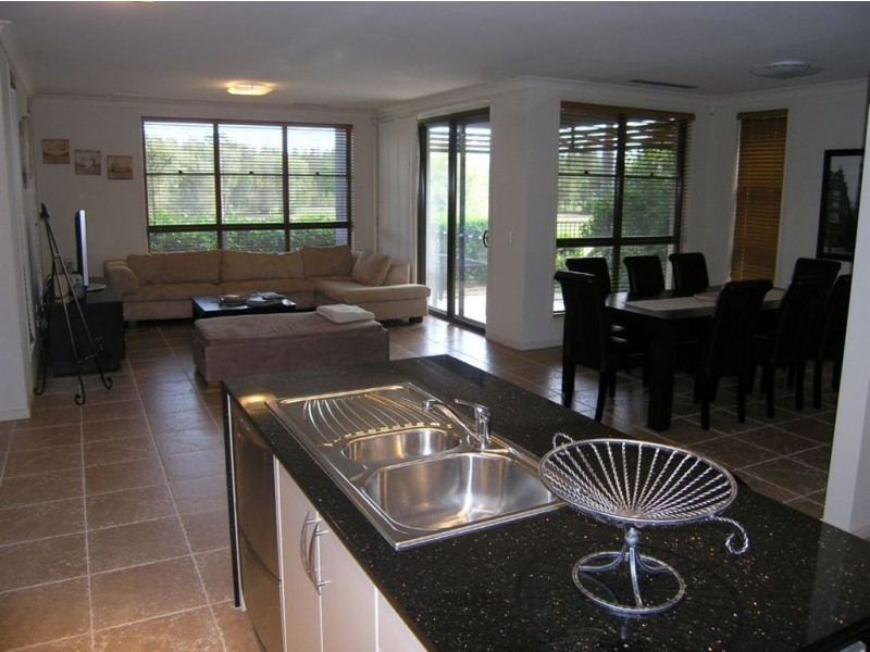 2035/1 The Vistas, Carrara QLD 4211