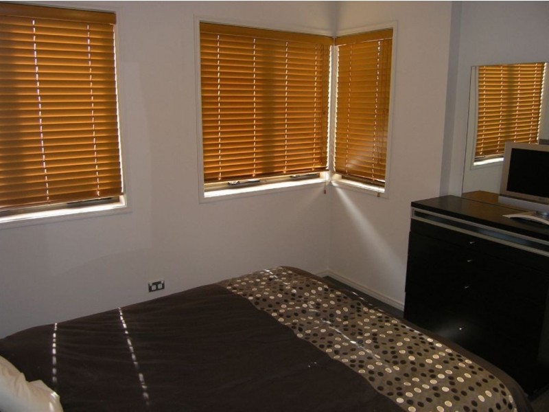 2035/1 The Vistas, Carrara QLD 4211