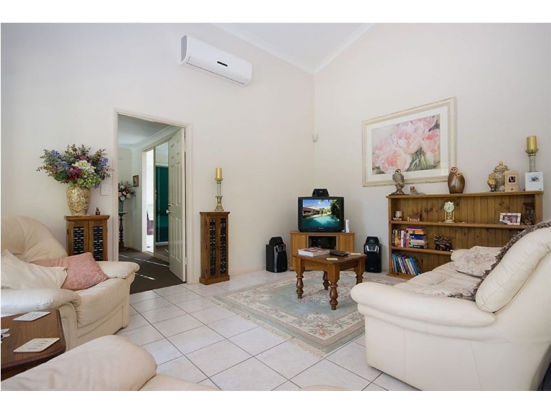 30 Clipper Boulevard, Clear Island Waters QLD 4226