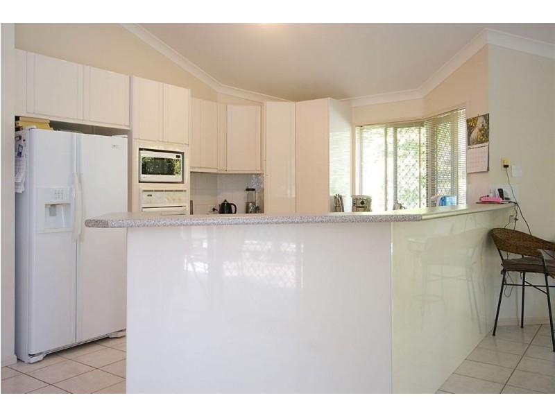 30 Clipper Boulevard, Clear Island Waters QLD 4226