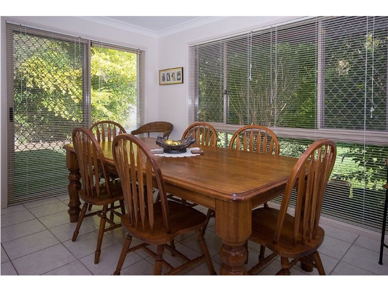 30 Clipper Boulevard, Clear Island Waters QLD 4226