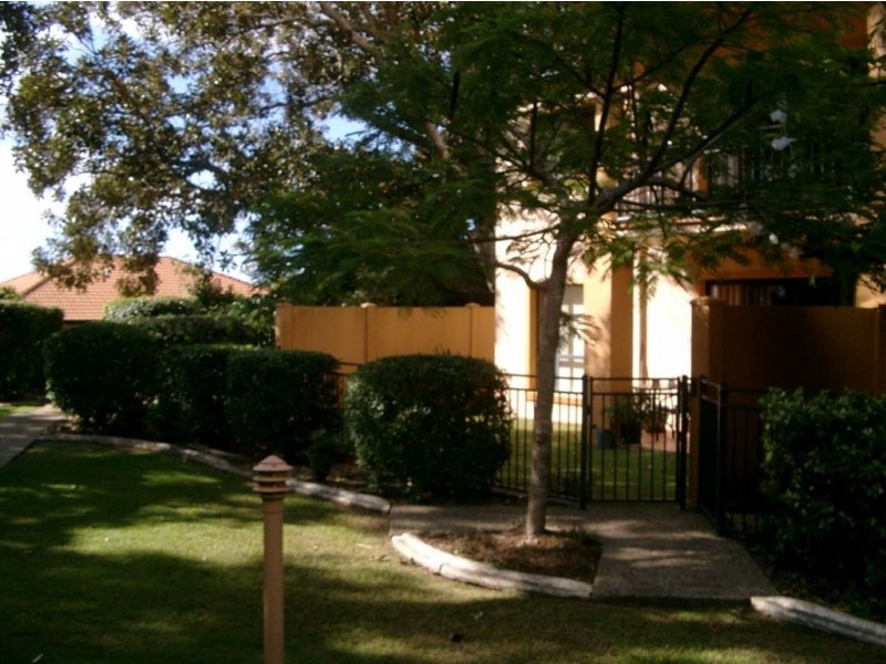 75/85 Palm Meadows Drive, Carrara QLD 4211
