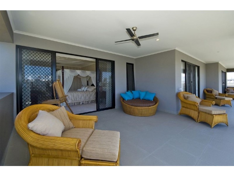 30 Bayswater Avenue, Varsity Lakes QLD 4227