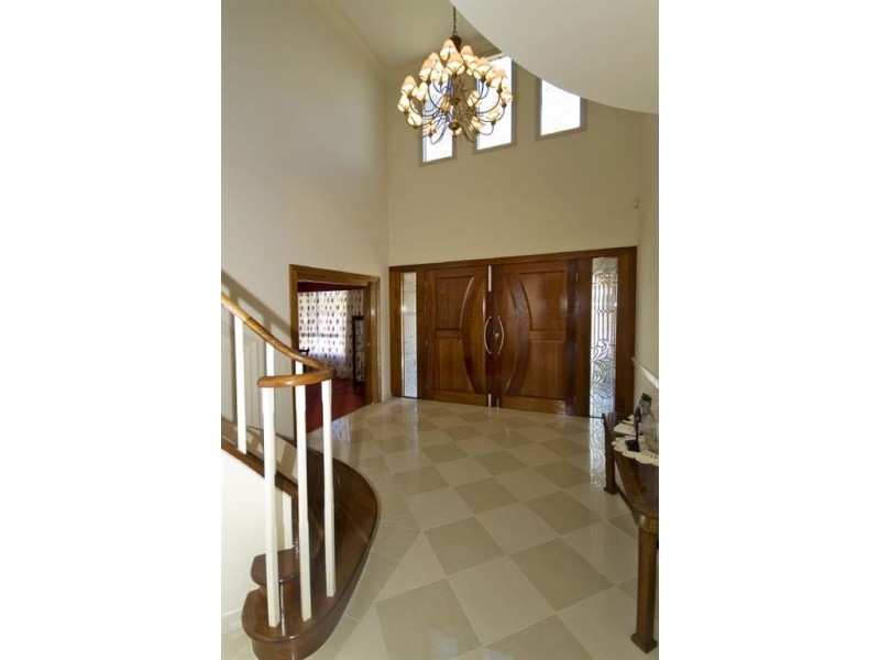 30 Bayswater Avenue, Varsity Lakes QLD 4227