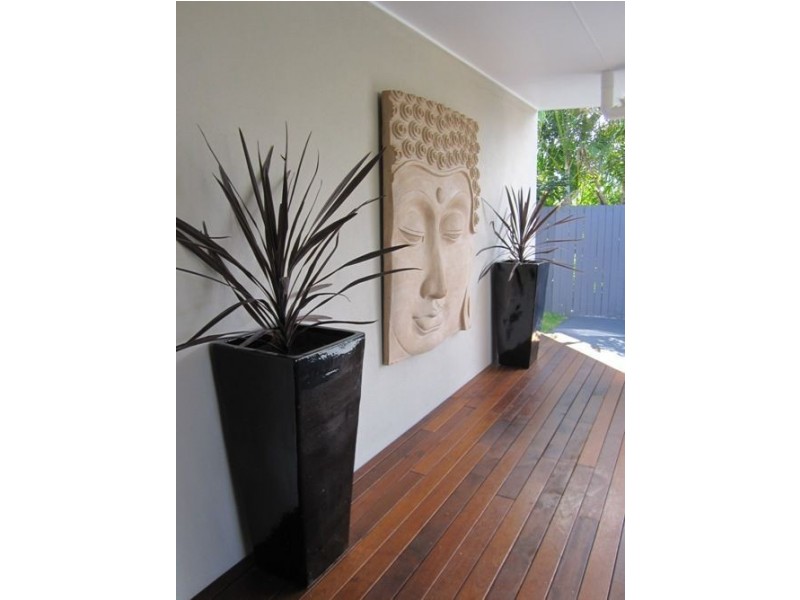 4 Helm Court, Mermaid Waters QLD 4218