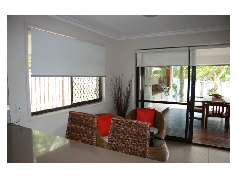 4 Helm Court, Mermaid Waters QLD 4218