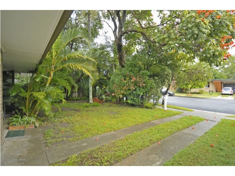 65 Muir Street, Labrador QLD 4215