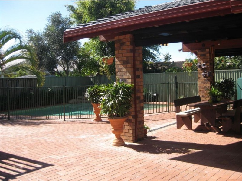 20 Willis Court, Mermaid Waters QLD 4218