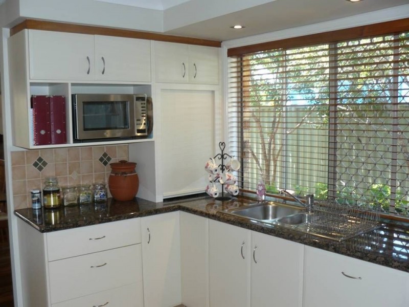 20 Willis Court, Mermaid Waters QLD 4218